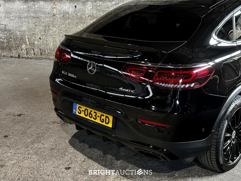 Mercedes-Benz GLC GLC Coupé GLC300e 4M Business Solution AMG uit 2021, foto 14