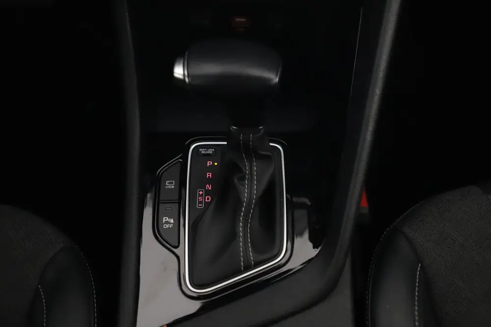 Kia Niro 1.6 GDi Hybrid DynamicLine 140PK Automaat 18 inch H uit 2019, foto 14