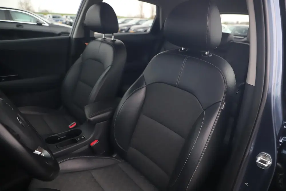 Kia Niro 1.6 GDi Hybrid DynamicLine 140PK Automaat 18 inch H uit 2019, foto 8