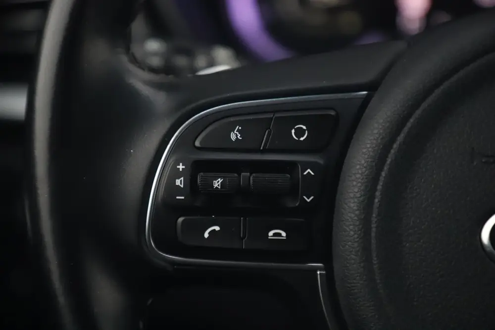 Kia Niro 1.6 GDi Hybrid DynamicLine 140PK Automaat Half Lede uit 2019, foto 17