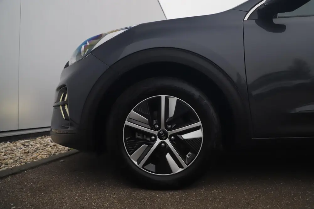 Kia Niro 1.6 GDi Hybrid DynamicLine 140PK Automaat Half Lede uit 2019, foto 6