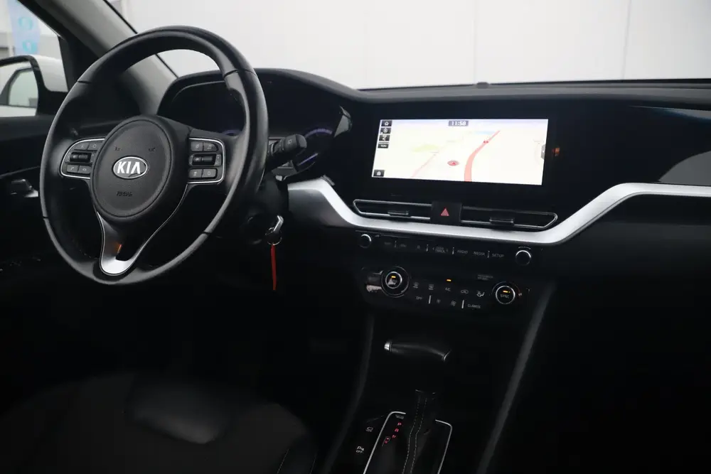 Kia Niro 1.6 GDi Hybrid DynamicLine 140PK Automaat Half Lede uit 2019, foto 14