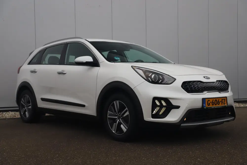 Kia Niro 1.6 GDi Hybrid DynamicLine 140PK Automaat Half Lede uit 2019, foto 3