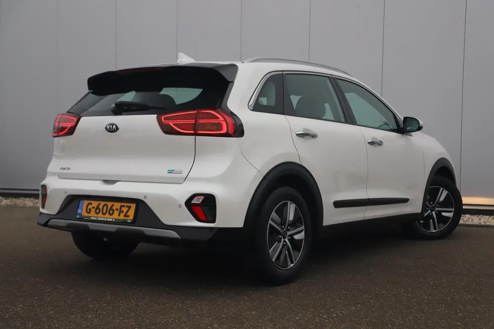 Kia Niro 1.6 GDi Hybrid DynamicLine 140PK Automaat Half Lede uit 2019, foto 4