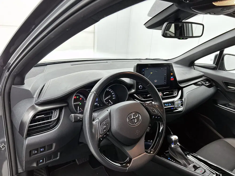 Toyota C-Hr 2.0 Hybrid Dynamic uit 2024, foto 17