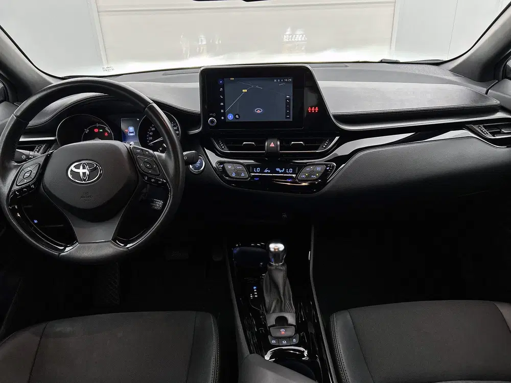 Toyota C-Hr 2.0 Hybrid Dynamic uit 2024, foto 4