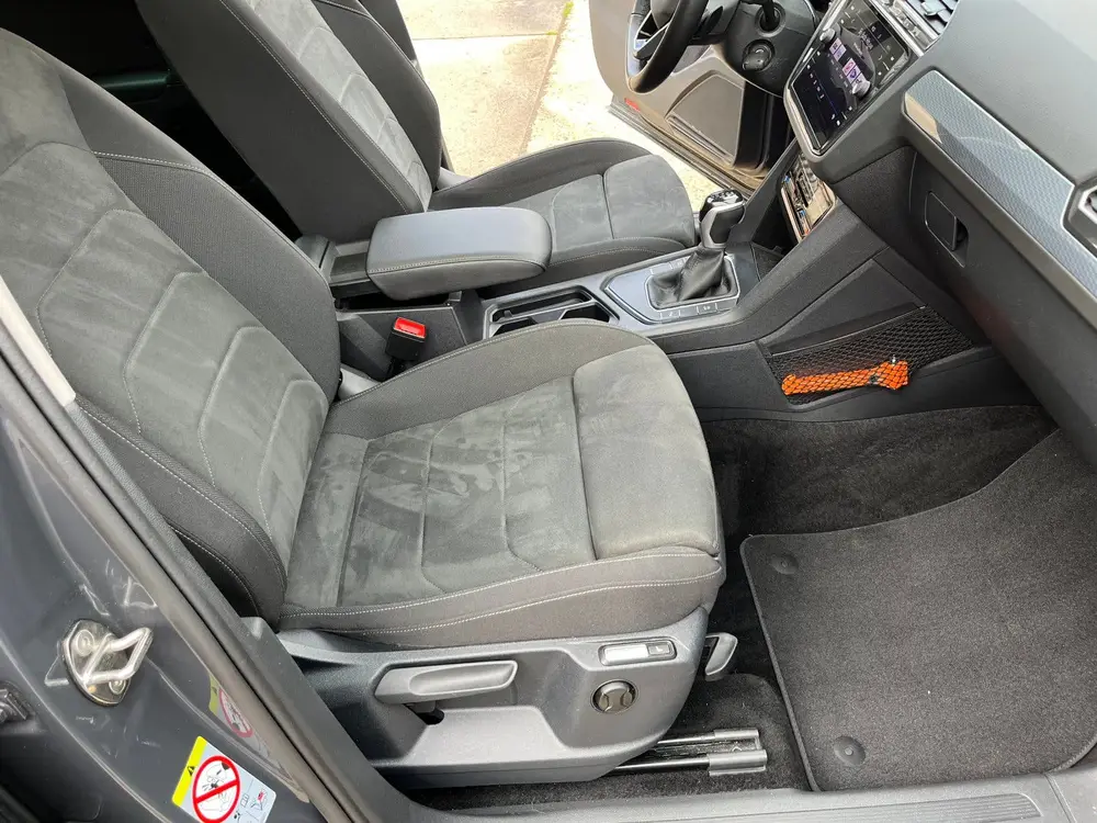 Volkswagen Tiguan 1.5 TSI elegance150pk DSG 2022 Grijs uit 2022, foto 11