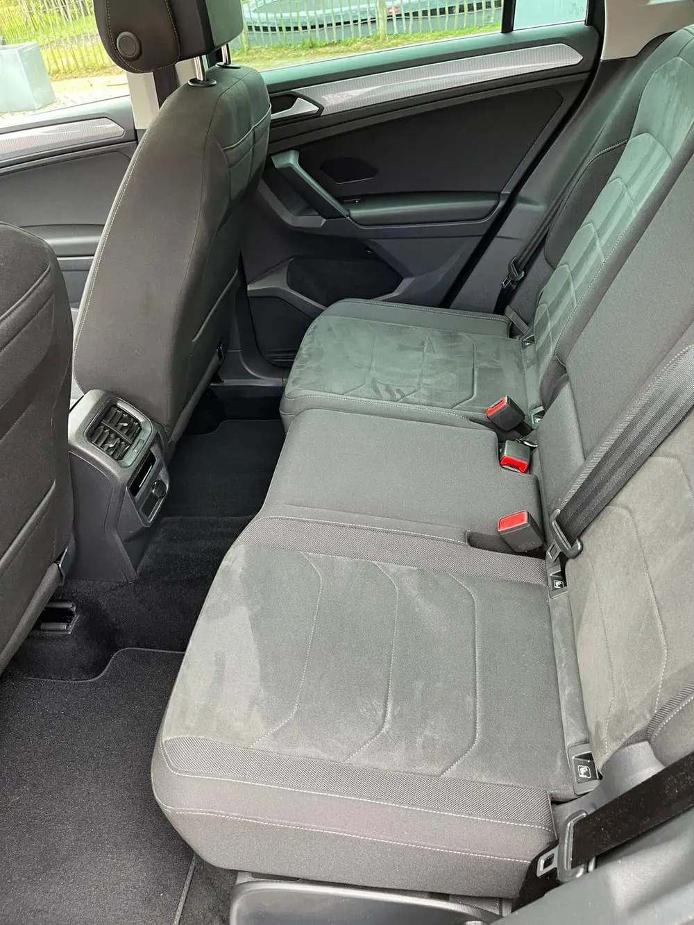 Volkswagen Tiguan 1.5 TSI elegance150pk DSG 2022 Grijs uit 2022, foto 13