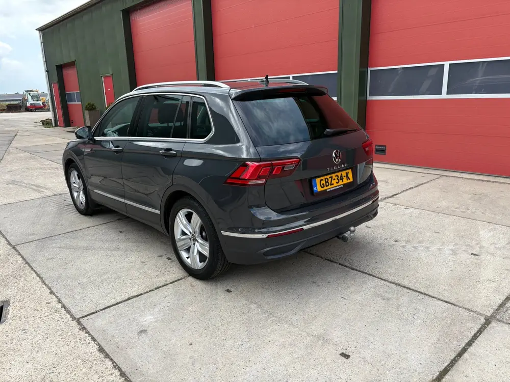 Volkswagen Tiguan 1.5 TSI elegance150pk DSG 2022 Grijs uit 2022, foto 6
