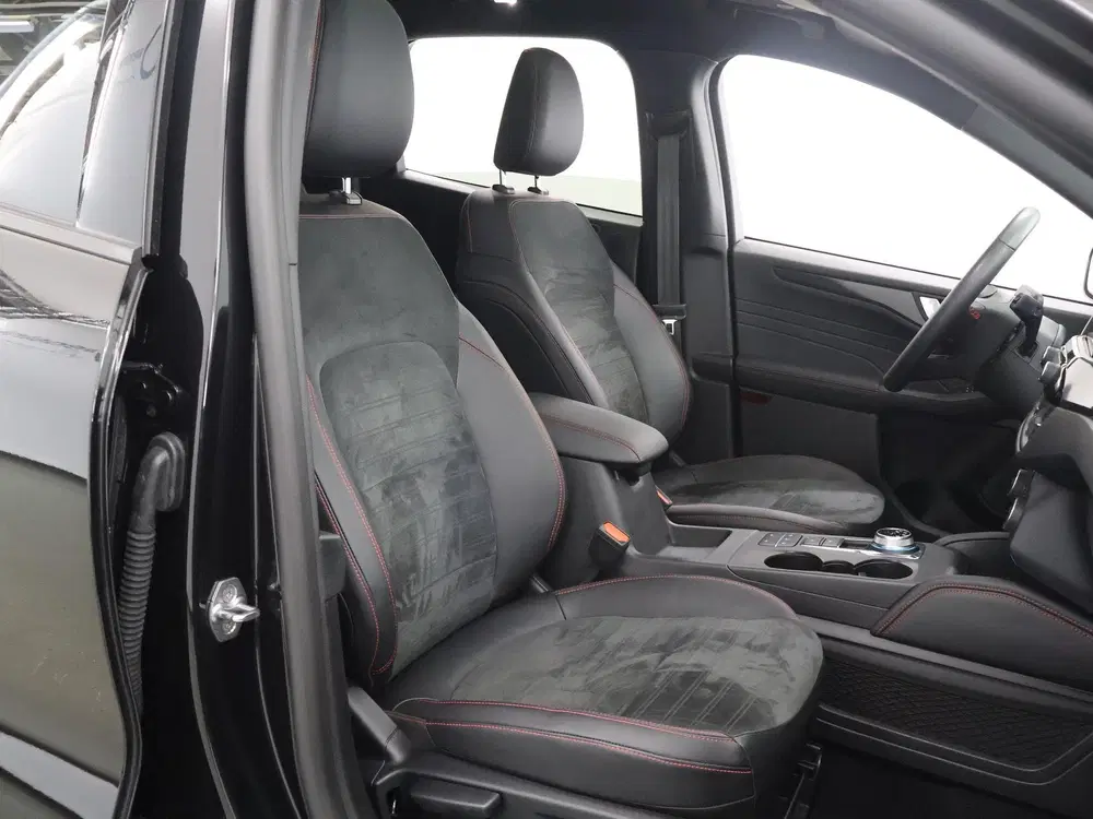 Ford Kuga 2.5 PHEV ST-Line X uit 2022, foto 10