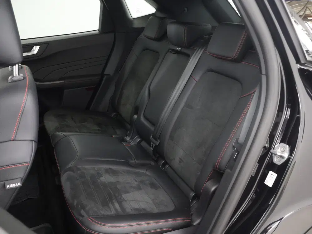 Ford Kuga 2.5 PHEV ST-Line X uit 2022, foto 11