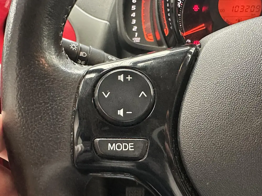 Toyota Aygo 1.0 VVT-i x-play limited Dealer onderhouden, App uit 2019, foto 11