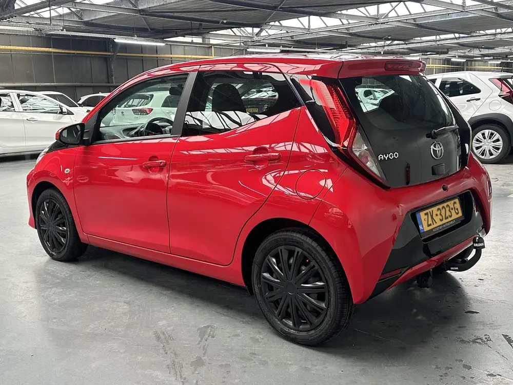 Toyota Aygo 1.0 VVT-i x-play limited Dealer onderhouden, App uit 2019, foto 19