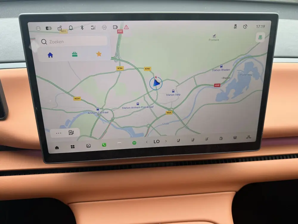 Leapmotor C10 Design REEV 28.4 kWh, PHEV | Leer | Pano | Cam uit 2025, foto 12