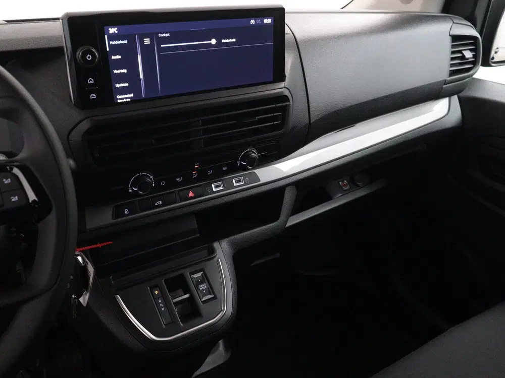 Toyota Proace Challenger Extra Range 75 kWh uit 2024, foto 6