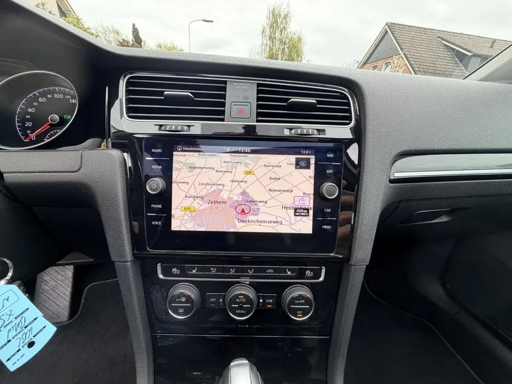 Volkswagen Golf 1.5 TSI DSG 150PK R-Line•Pano•Navi•Cam uit 2020, foto 16