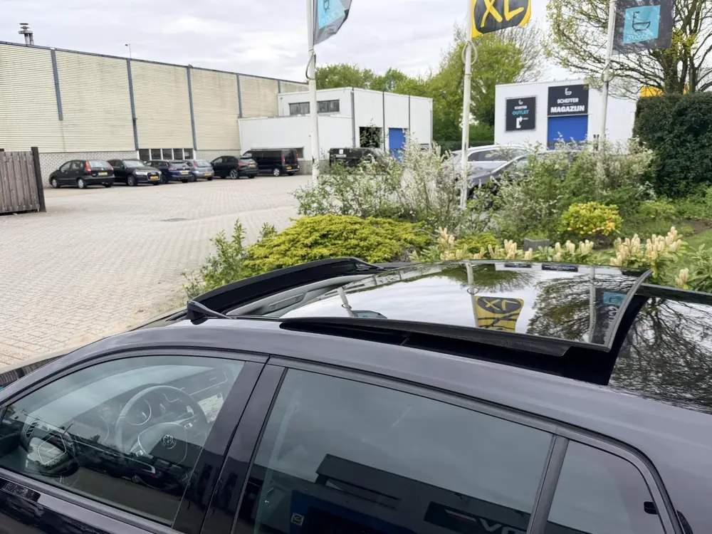 Volkswagen Golf 1.5 TSI DSG 150PK R-Line•Pano•Navi•Cam uit 2020, foto 5