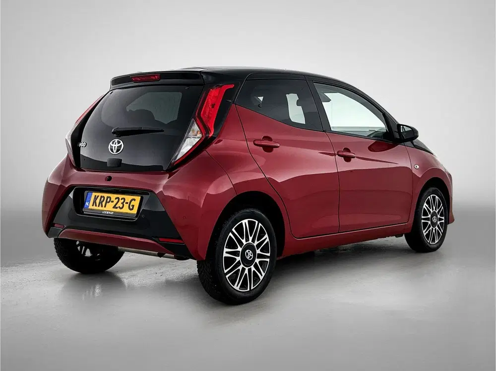 Toyota Aygo 1.0 VVT-i x-cite *automaat uit 2020, foto 2