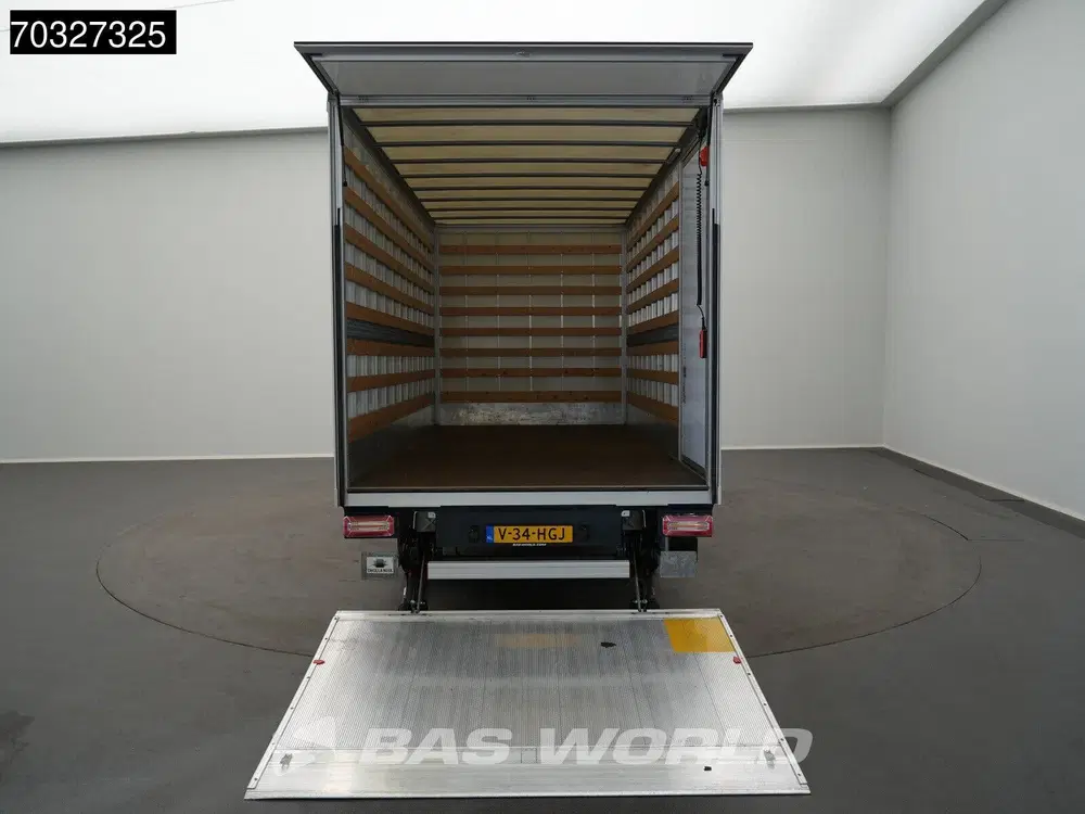 Volkswagen Crafter Laadklep Zijdeur Bakwagen Airco Cru uit 2024, foto 8