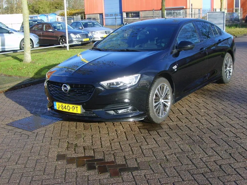 Opel Insignia 1.5 Turbo Exclusive Automaat O P C uit 2020