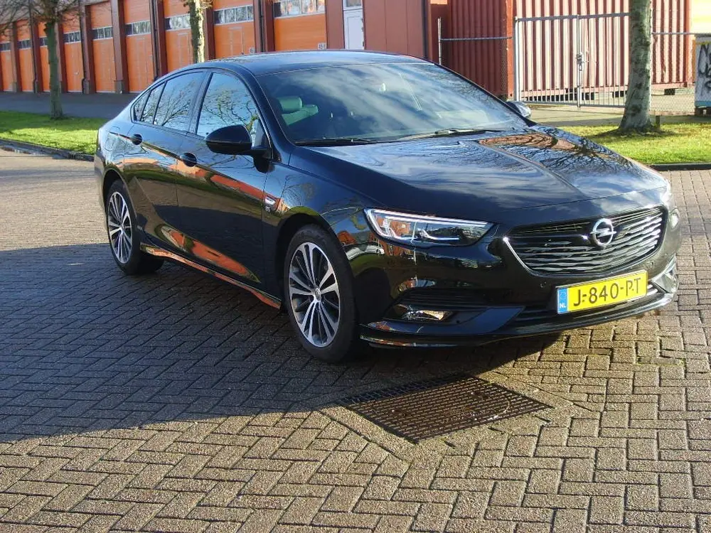 Opel Insignia 1.5 Turbo Exclusive Automaat O P C uit 2020, foto 3