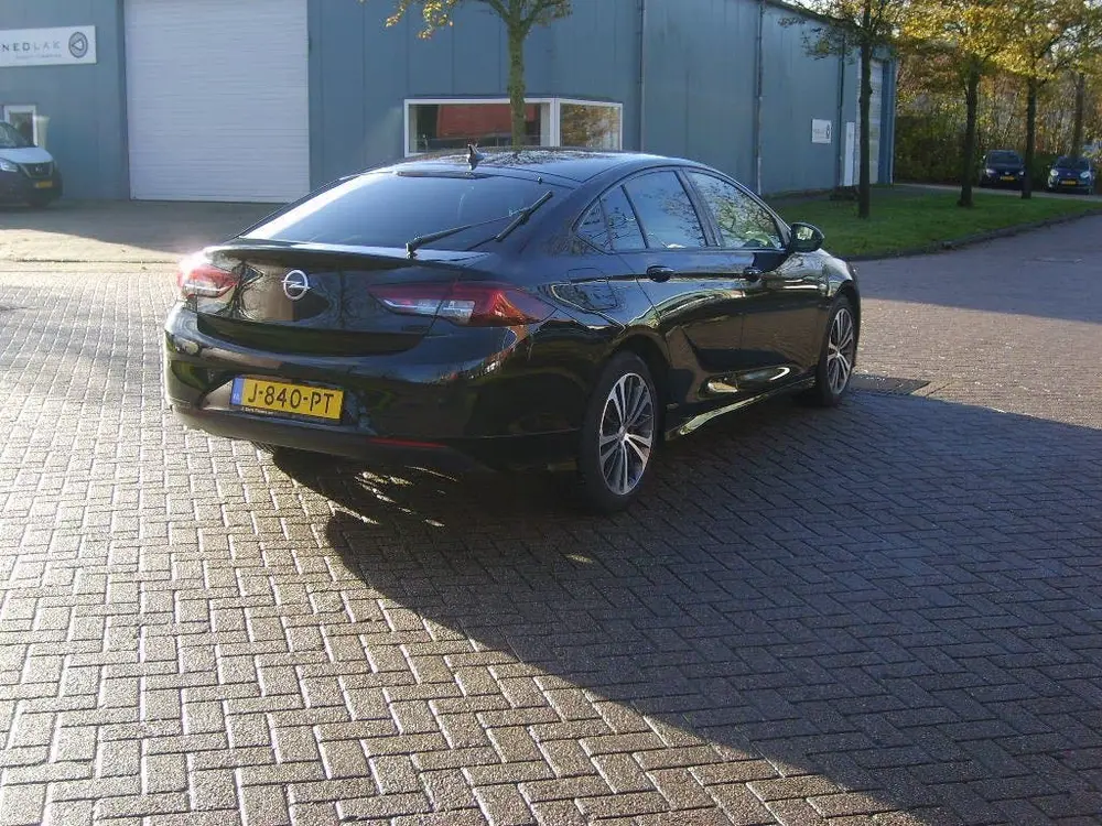 Opel Insignia 1.5 Turbo Exclusive Automaat O P C uit 2020, foto 5