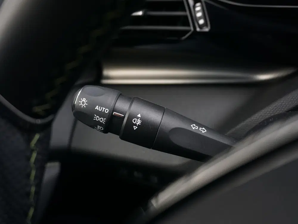 Peugeot 308 1.6 Plug-in Hybrid 225 GT uit 2024, foto 16