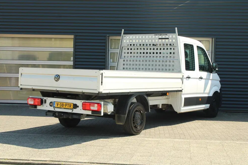 Volkswagen Crafter 35 2.0 TDI 140pk L4 DC Trendline uit 2024, foto 2