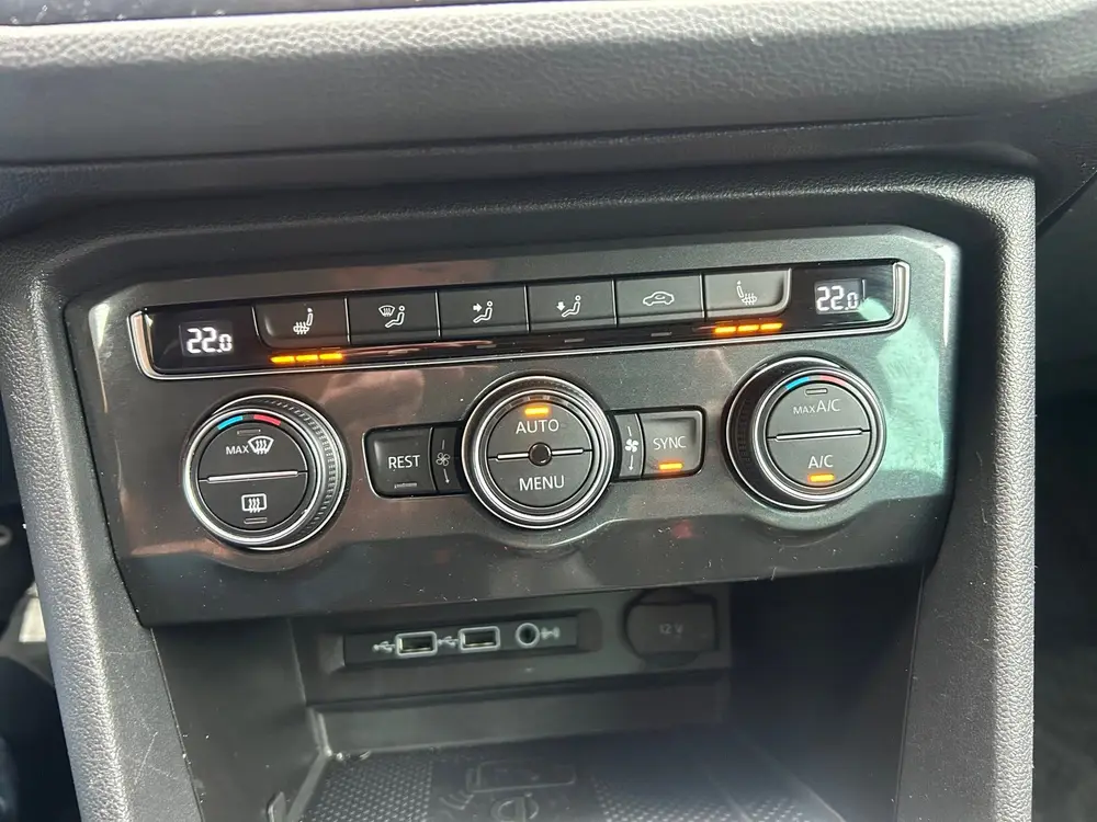 Volkswagen Tiguan 1.5 TSI Comfortline Business Navi/Carplay/ uit 2019, foto 17