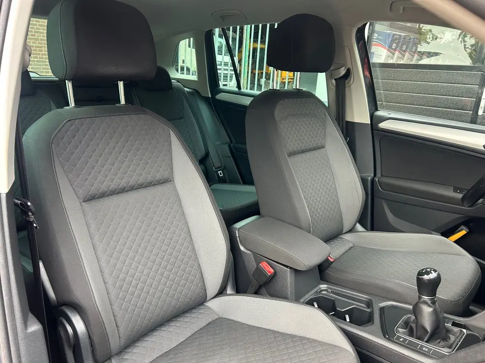 Volkswagen Tiguan 1.5 TSI Comfortline Business Navi/Carplay/ uit 2019, foto 6