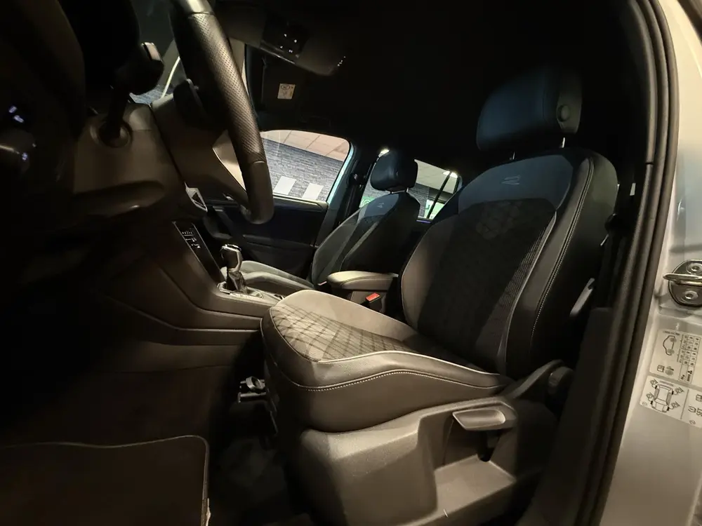 Volkswagen Tiguan 1.4 TSI eHybrid R-Line Business+ |PHEV|NAV uit 2022, foto 10