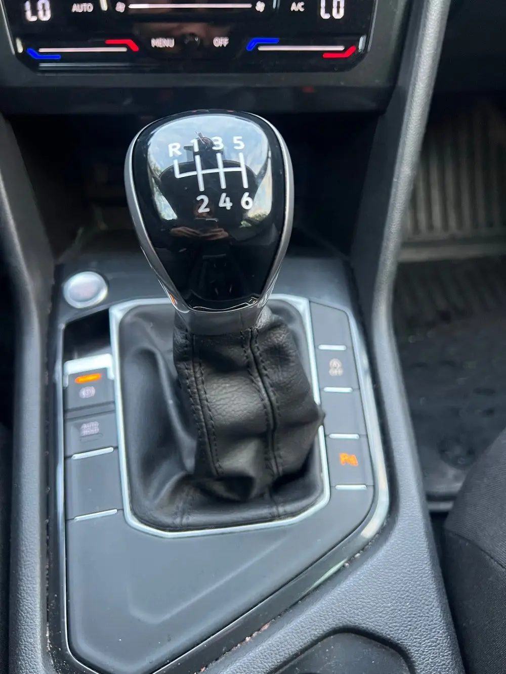 Volkswagen Tiguan 1.5 TSI 130pk 2021 Grijs uit 2021, foto 10