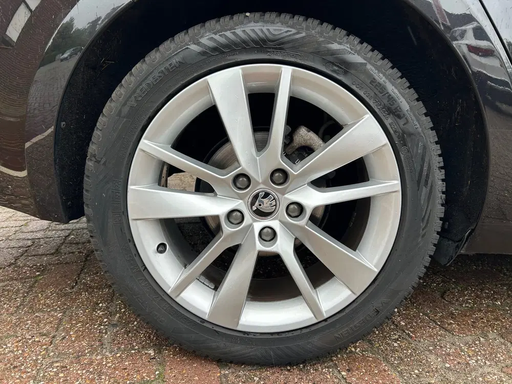 Skoda Octavia 1.5 TSI Greentech Sport Business Navi uit 2020, foto 8