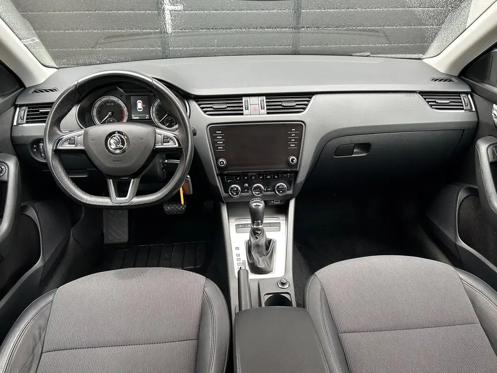 Skoda Octavia 1.5 TSI Greentech Sport Business Navi uit 2020, foto 9