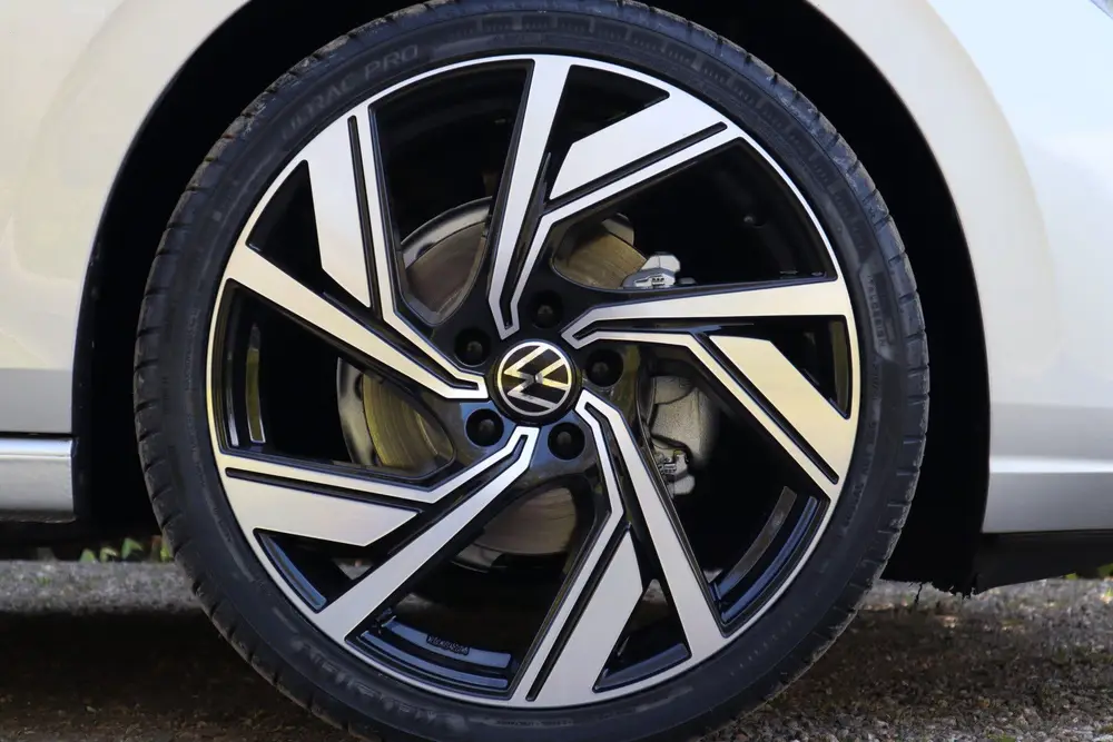 Volkswagen Golf 1.0 TSI Life | Sfeerverlichting | ACC | Carp uit 2022, foto 6