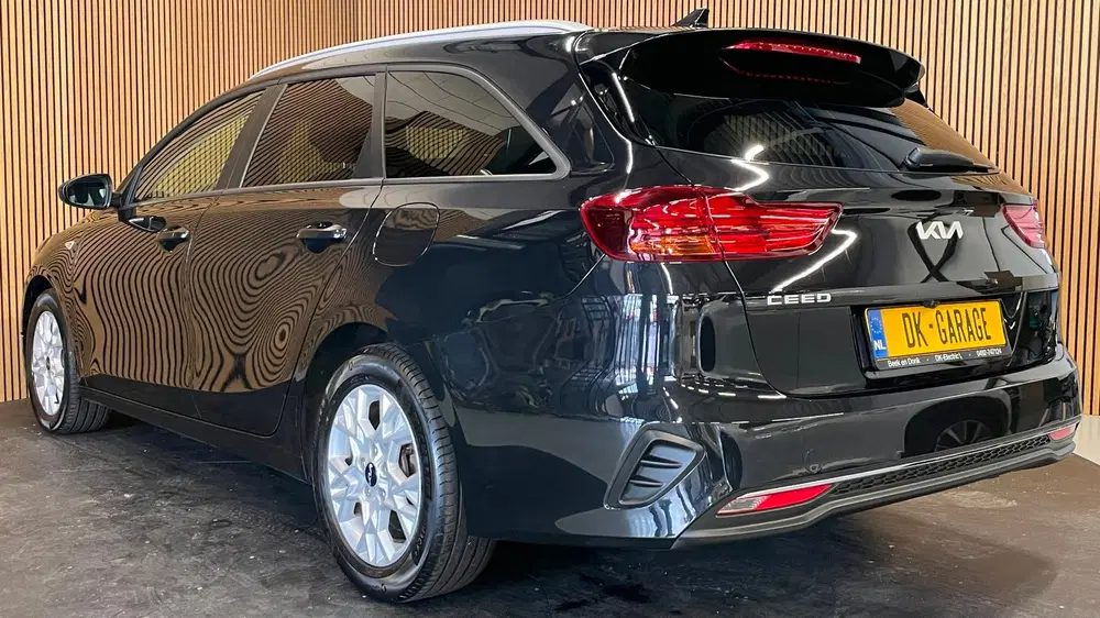 Kia Ceed 1.0 T-GDi DynamicLine uit 2023, foto 16