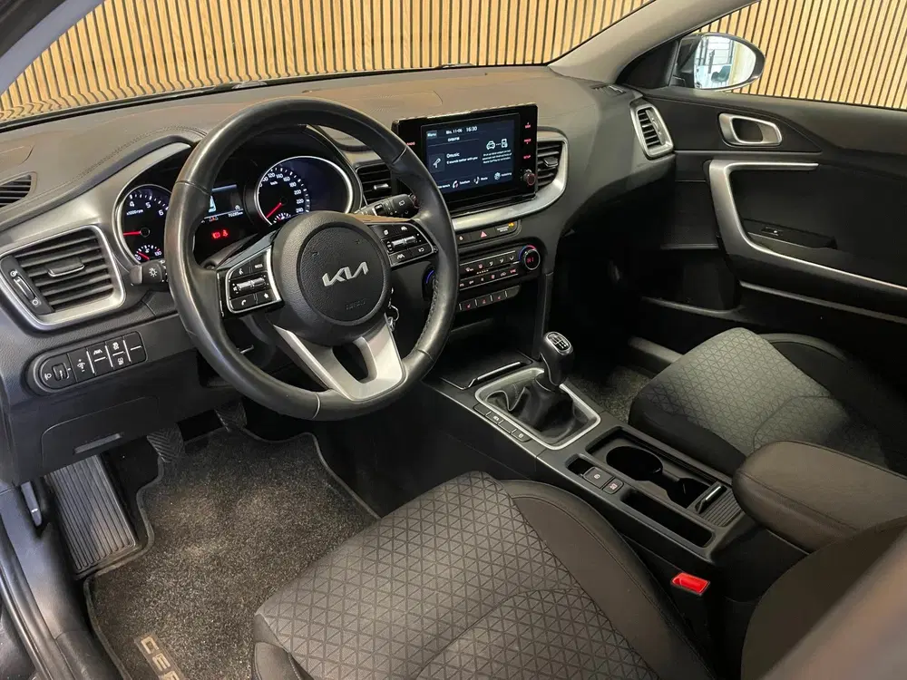 Kia Ceed 1.0 T-GDi DynamicLine uit 2023, foto 20