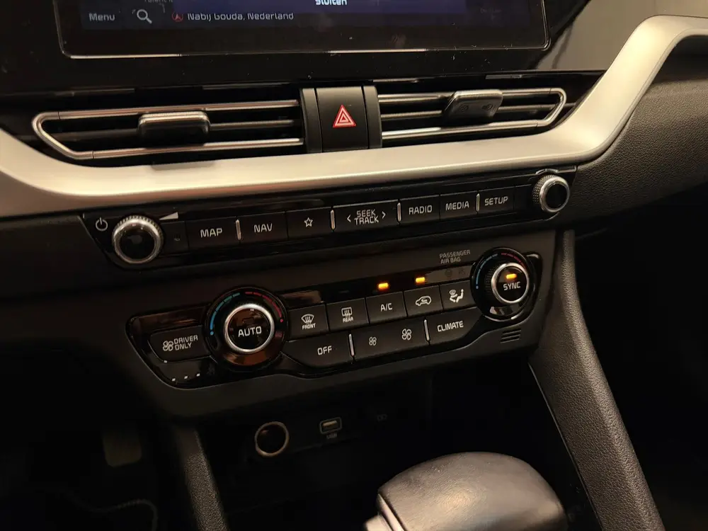 Kia Niro 1.6 GDi Hybrid DynamicLine James Bond Trekhaak gara uit 2019, foto 20