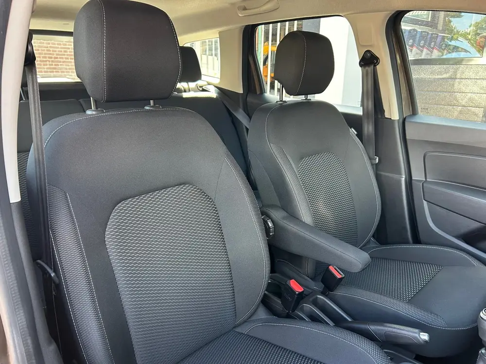 Dacia Duster 1.3 TCe Comfort Airco uit 2019, foto 6
