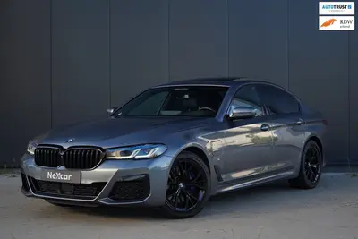 BMW 5-serie 530e Pano uit 2021