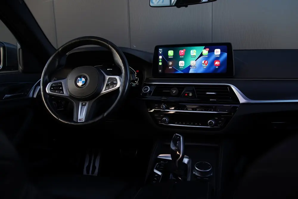 BMW 5-serie 530e Pano uit 2021, foto 3