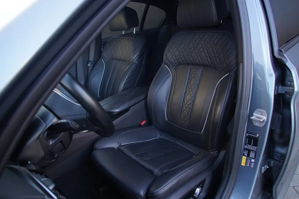BMW 5-serie 530e Pano uit 2021, foto 4