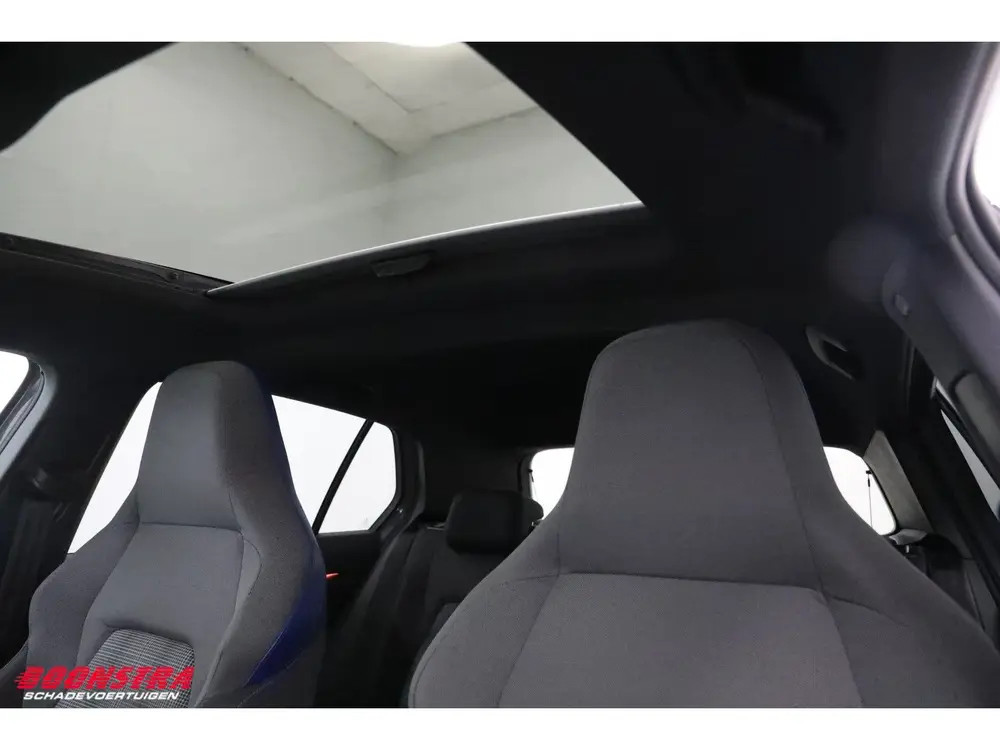 Volkswagen Golf 1.4 eHybrid GTE Pano LED ACC Virtual Camera uit 2021, foto 11