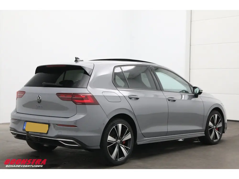 Volkswagen Golf 1.4 eHybrid GTE Pano LED ACC Virtual Camera uit 2021, foto 3