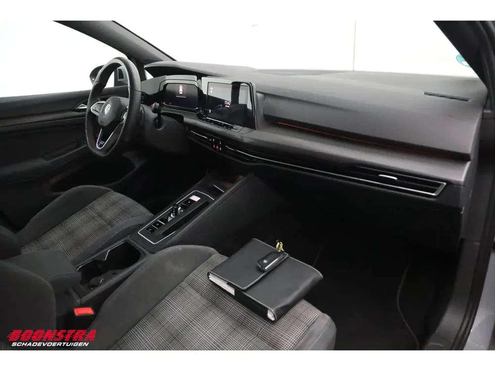 Volkswagen Golf 1.4 eHybrid GTE Pano LED ACC Virtual Camera uit 2021, foto 5