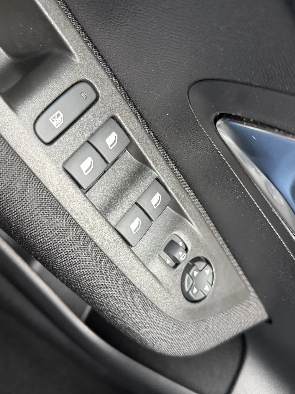 Peugeot 208 1.2 PureTech Active uit 2022, foto 12