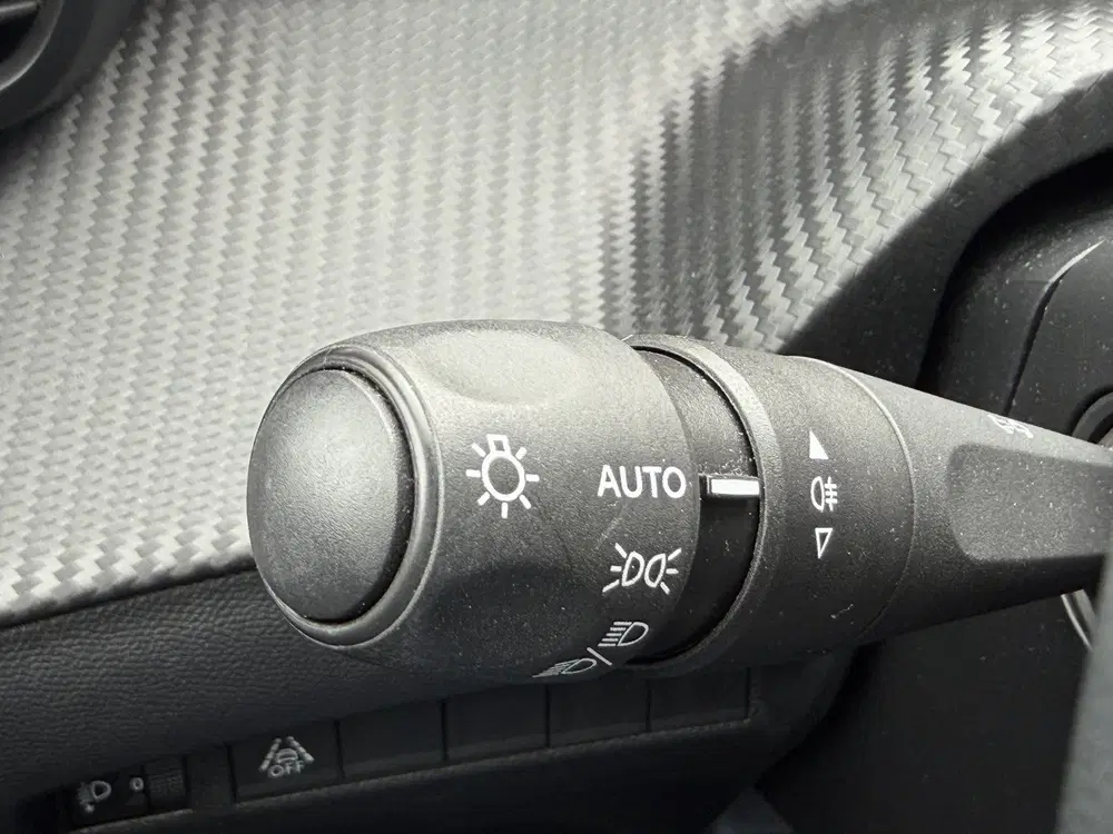 Peugeot 208 1.2 PureTech Active uit 2022, foto 13