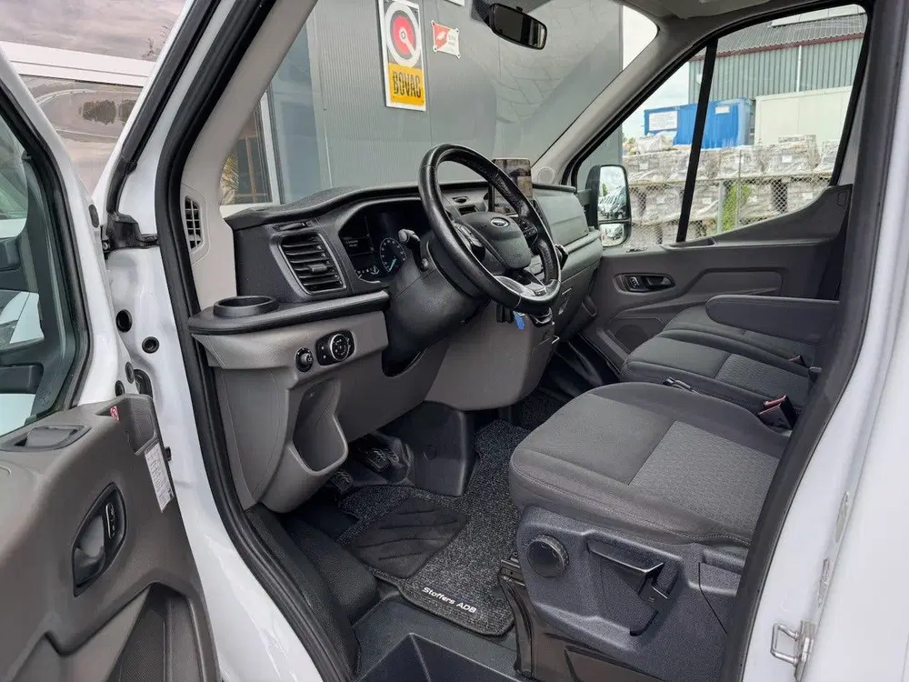 Ford Transit 350 2.0 TDCI L2H1 DC 4WD uit 2020, foto 13