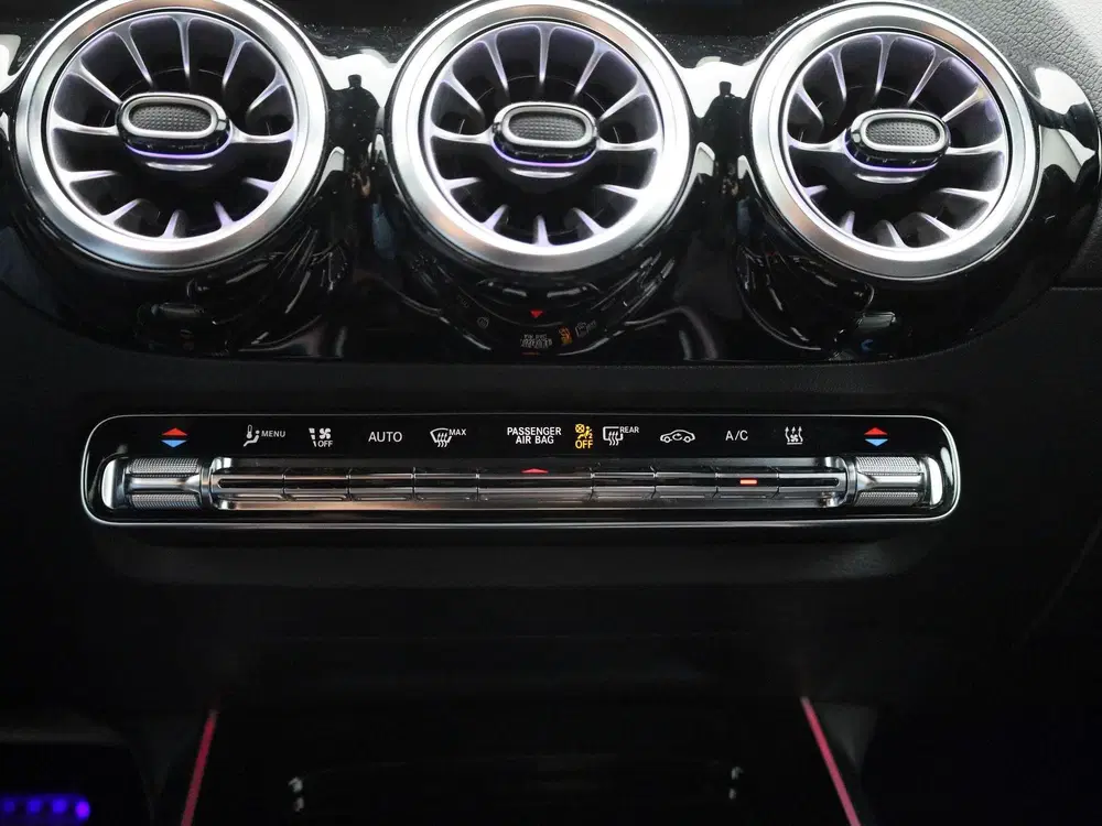 Mercedes-Benz EQA 250 Business Solution AMG 67 kWh uit 2021, foto 18