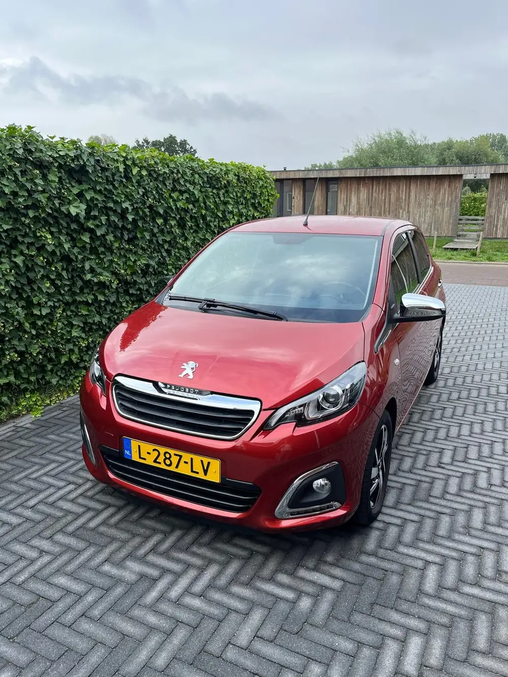 Peugeot 108 1.0 E-vti Allure/carplay/camera/climat control uit 2021
